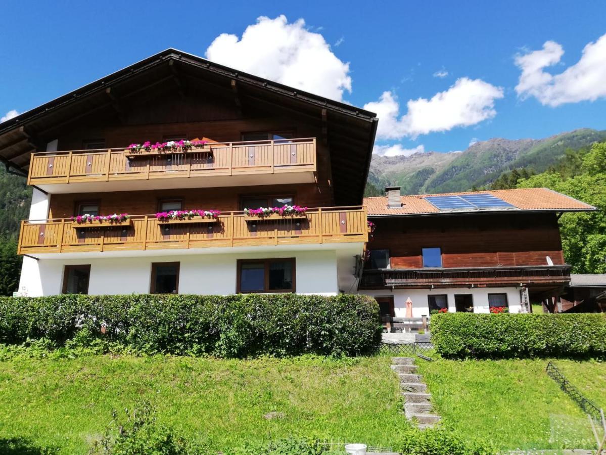 Haus Eder Burgi Hotel Nikolsdorf Екстериор снимка