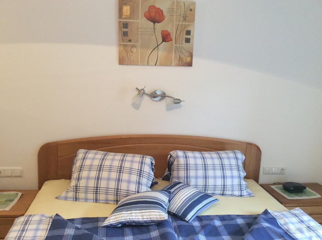 Haus Eder Burgi Hotel Nikolsdorf Стая снимка