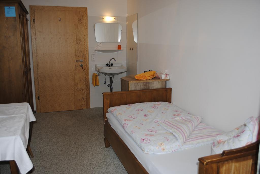 Haus Eder Burgi Hotel Nikolsdorf Екстериор снимка